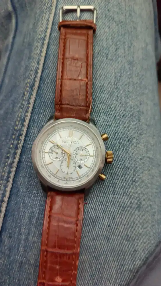 Jam pria NAUTICA