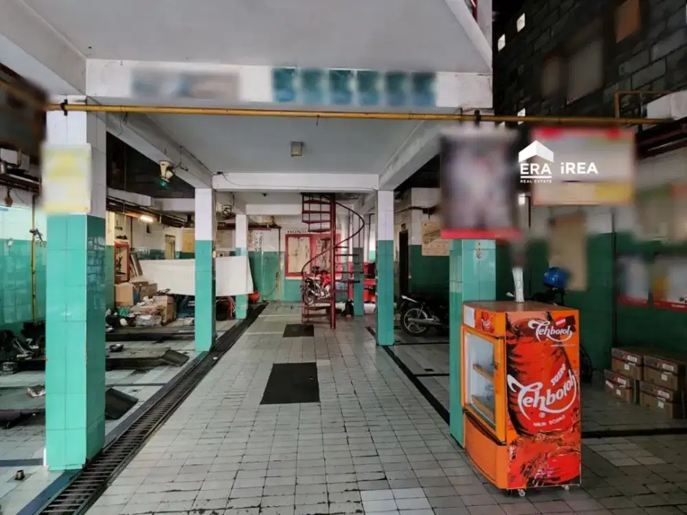 DIJUAL RUANG USAHA SOLO KOTA KRATONAN DEKAT PASAR KLEWER