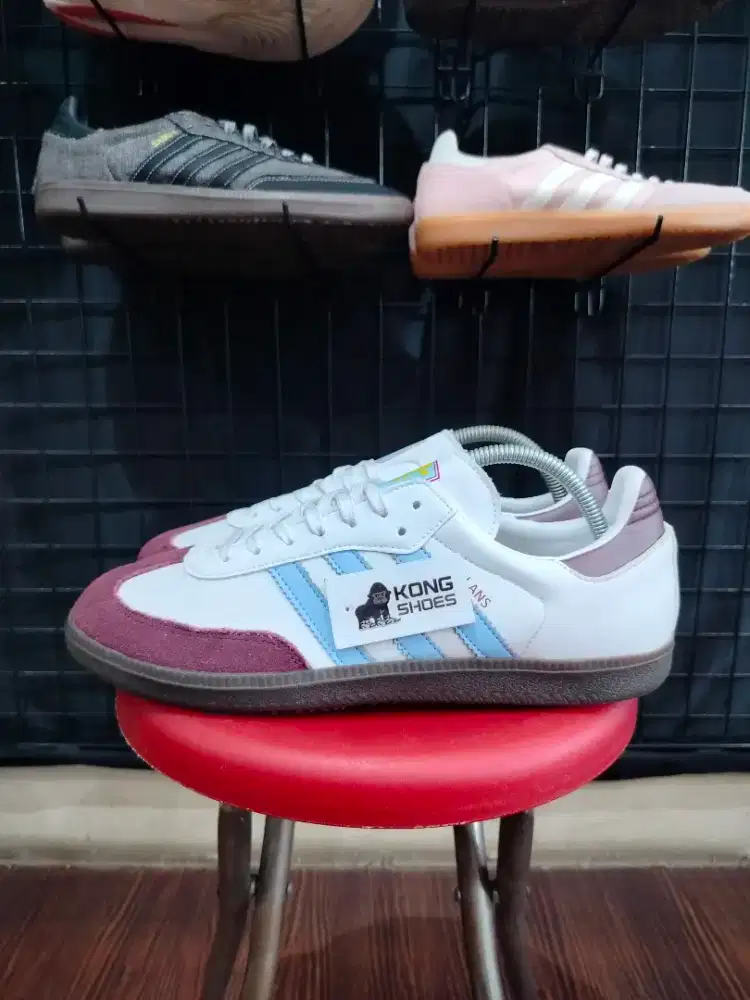 SEPATU ADI SMBA ASTN VILLA WHITE BLUE 44