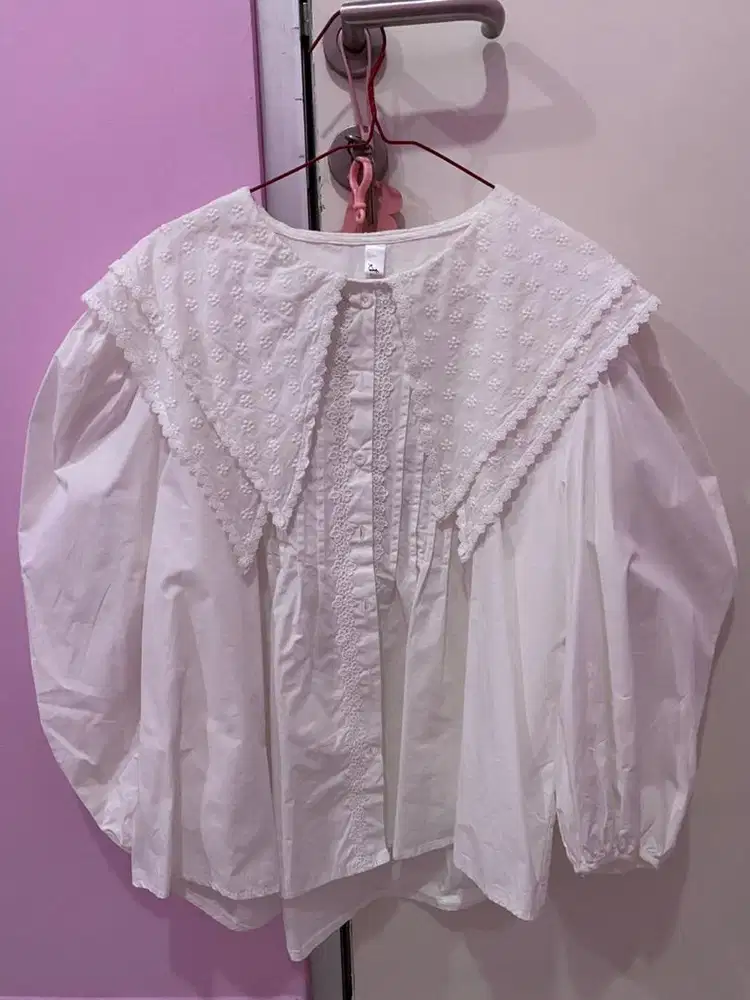 New! Atasan putih renda