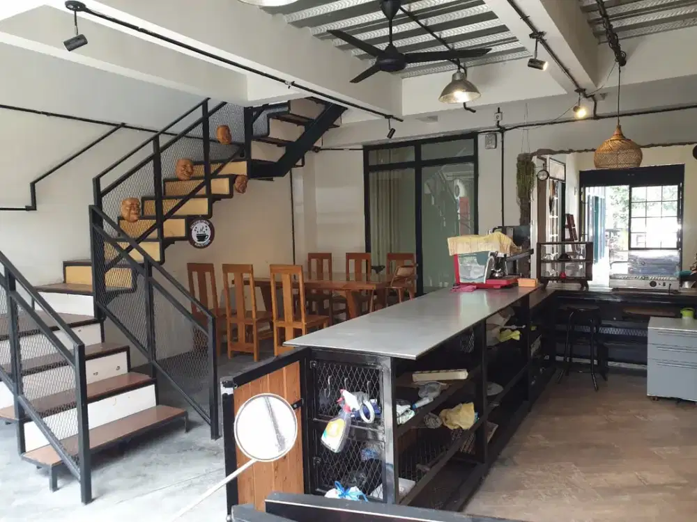 DIJUAL Rumah Ex Cafee Konsep Open Space Untuk Tinggal & Usaha Di Antapani Bandung