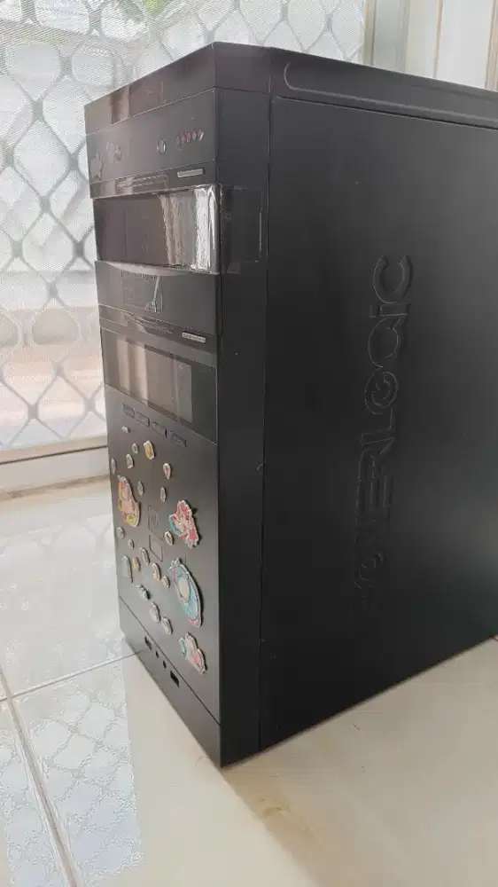 PC RAM 8GB, SSD, NVIDIA GEFORCE GTX 650 Ti