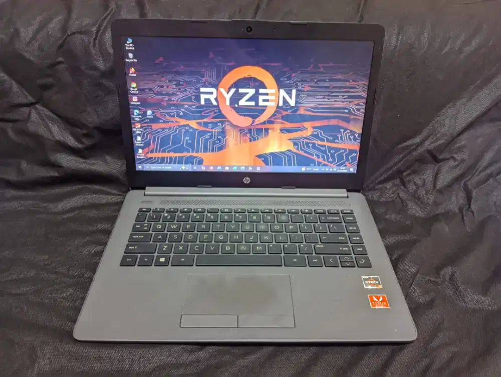 Laptop hp 245 G7
Procesor amd ryzen5 1tb anti lemot