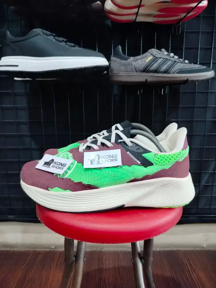 SEPATU NB X STONE ISLAND X TOKYO DESIGH ENERGY LIME