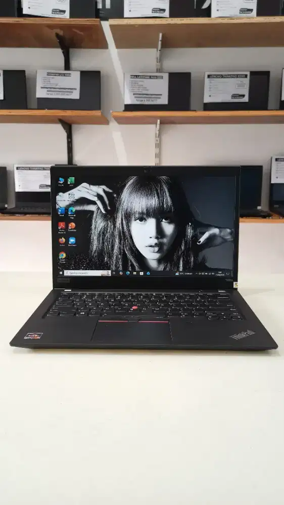 Laptop second Lenovo Thinkpad T495 Ram 16 GB , AMD Ryzen 7 Pro