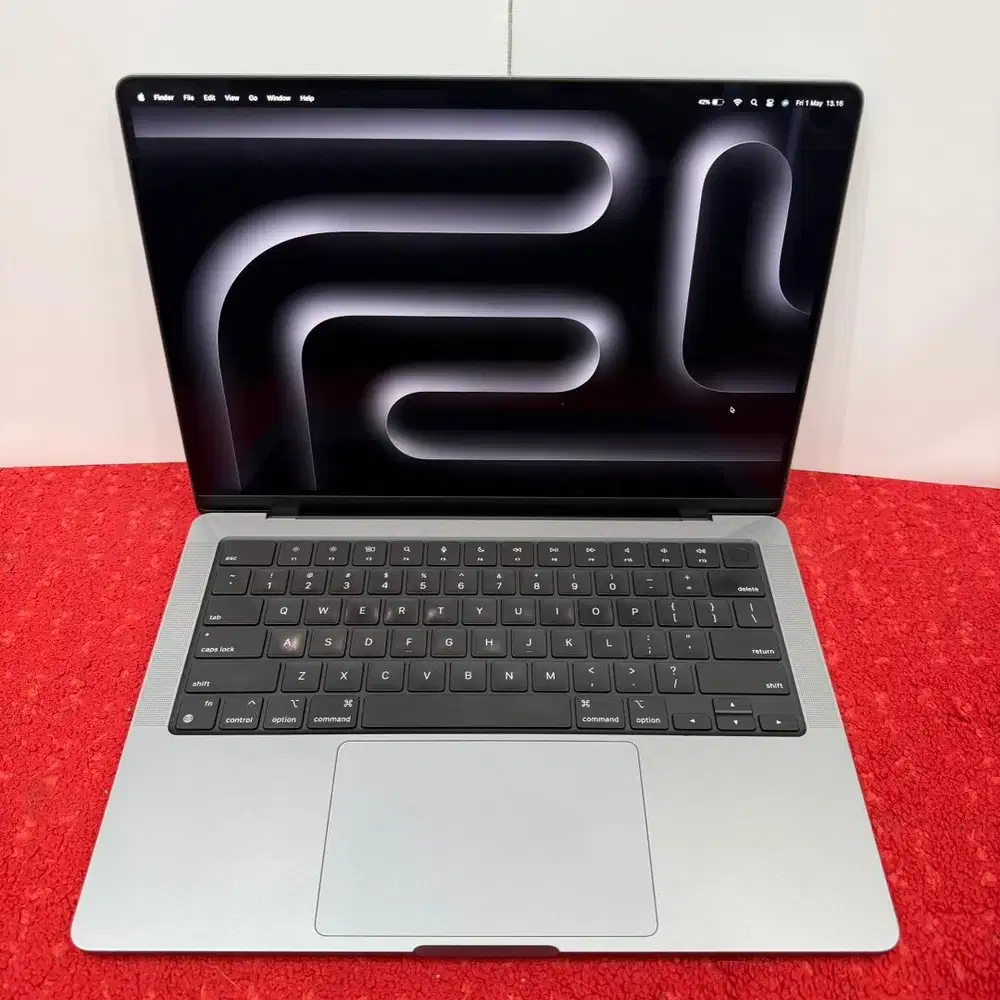 MacBook Pro 14 inch 2023 M3 8/512