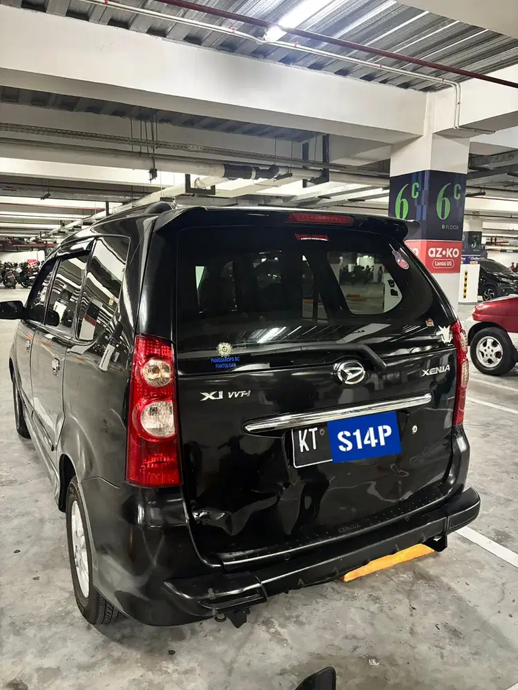 Daihatsu Xenia 2011 Bensin