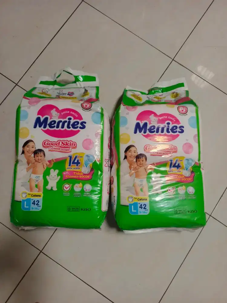 Pampers / Popok Anak Merries Ukuran L (2 dus)