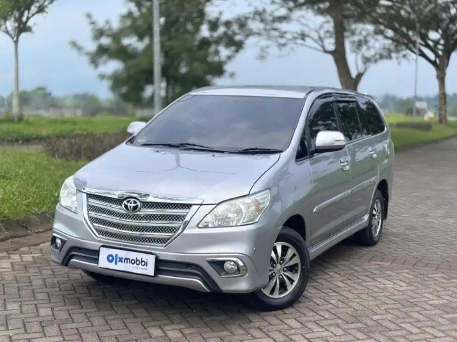 Toyota Kijang Innova 2.0 G Bensin OTOMATIS 2015 LACO