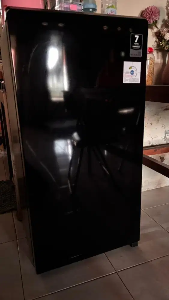 Kulkas Aqua 1 pintu