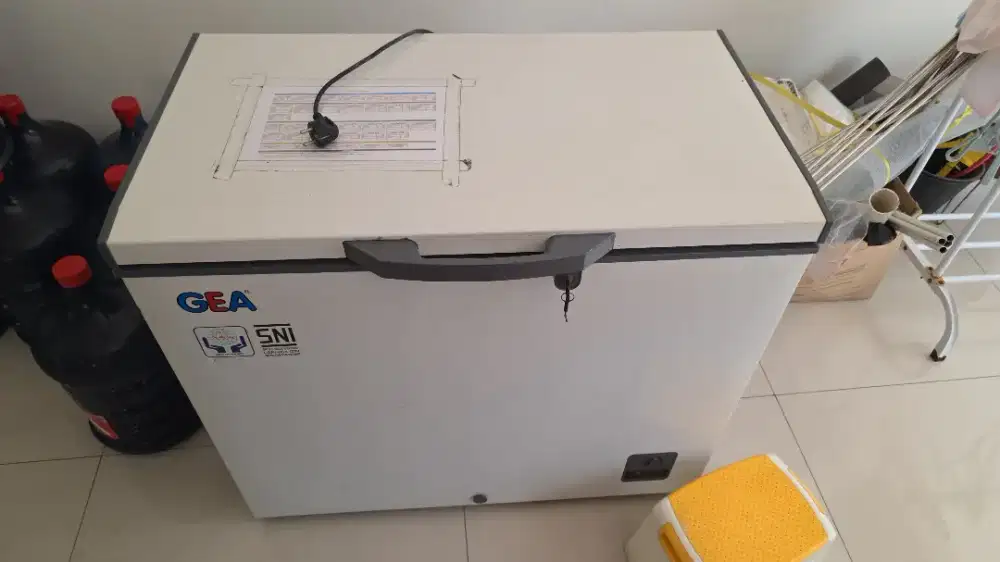 Di Jual Freezer untuk Usaha