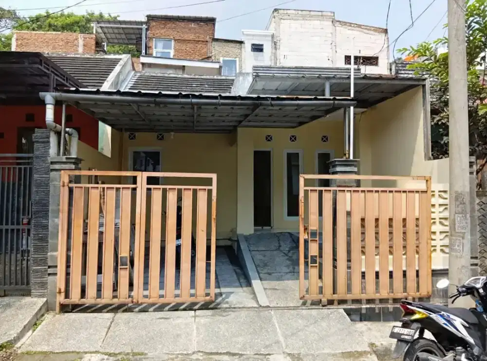 Jual Rumah Siap Huni dalam Komplek Cimahi dekat Alun-Alun