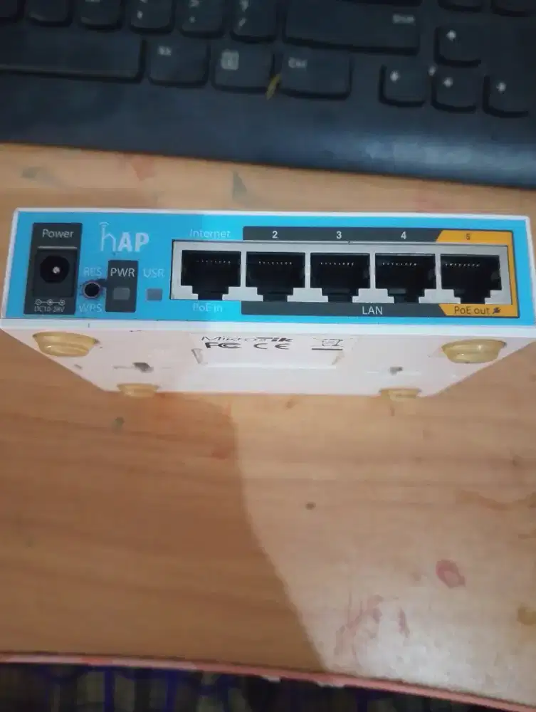 MikroTik RB951Ui-2nD RouterBOARD Series hAP Router