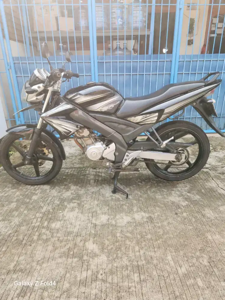 VIXION OLD TAHUN 2011 MURMER