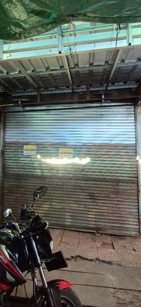 DIKONTRAKAN TOKO 2 Lokal sewa pertahun