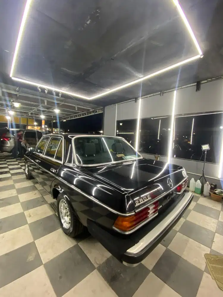Mercedes-Benz E280 1985 Bensin