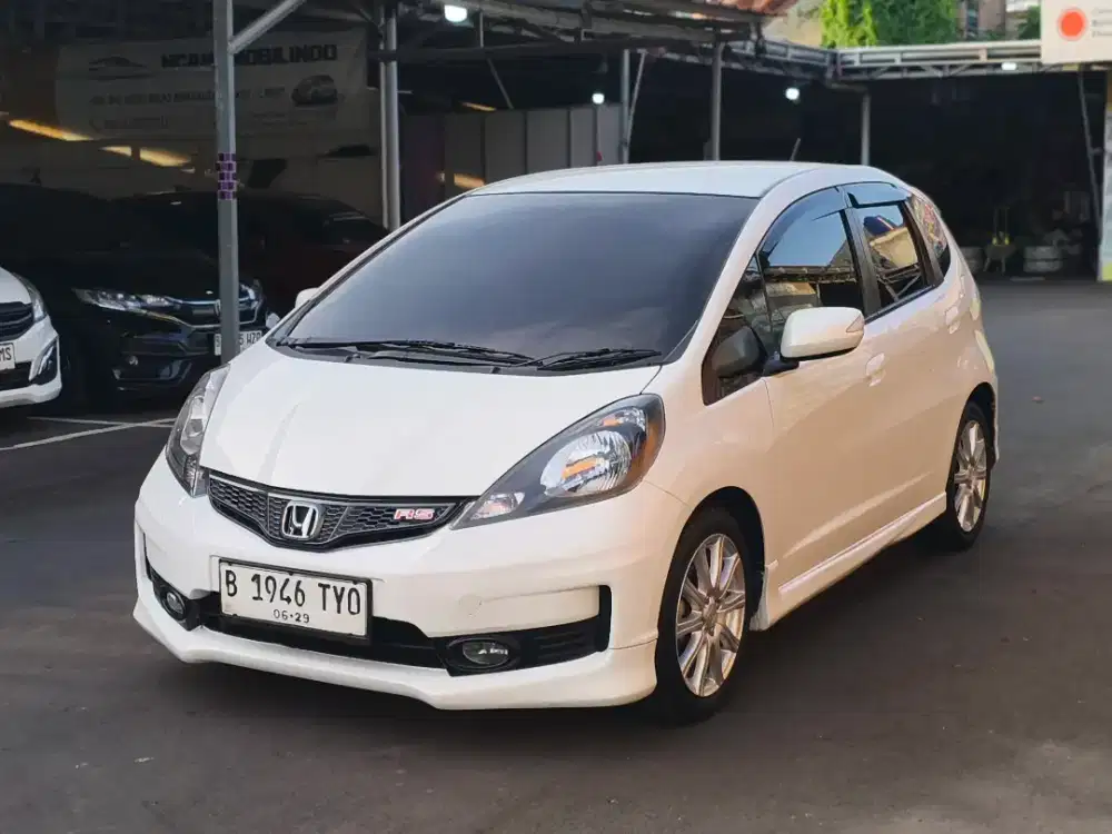 Honda Jazz 1.5 Rs matic 2014 (GE8)