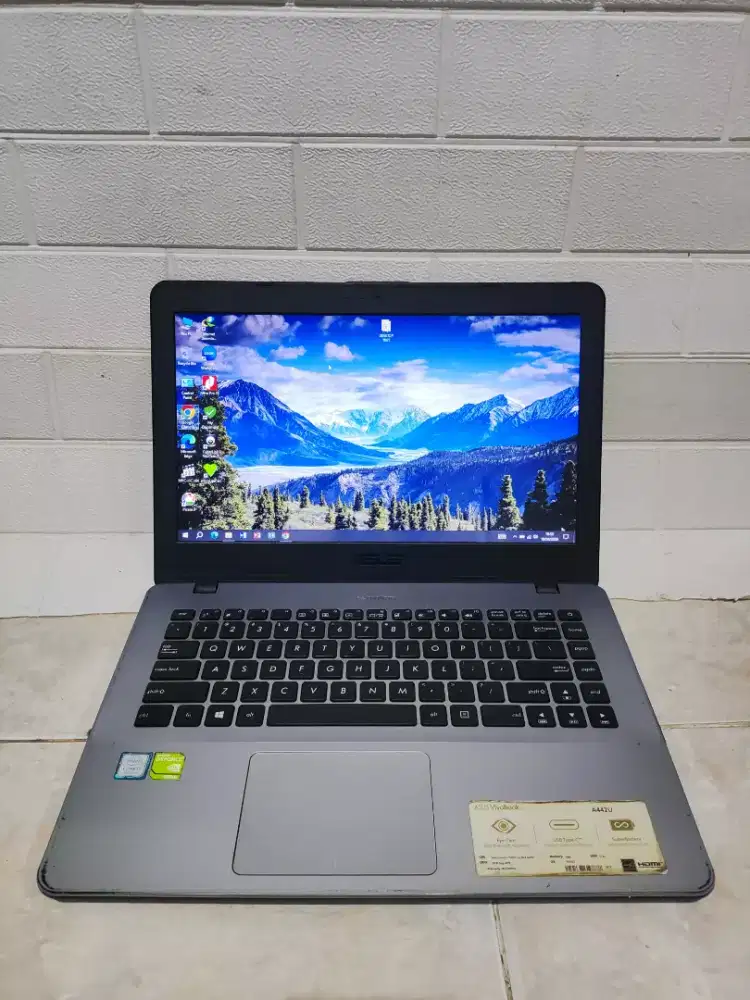 Laptop Murah Asus X442UR core i7 gen7 ram 8/SSD 128+320 dobel VGA