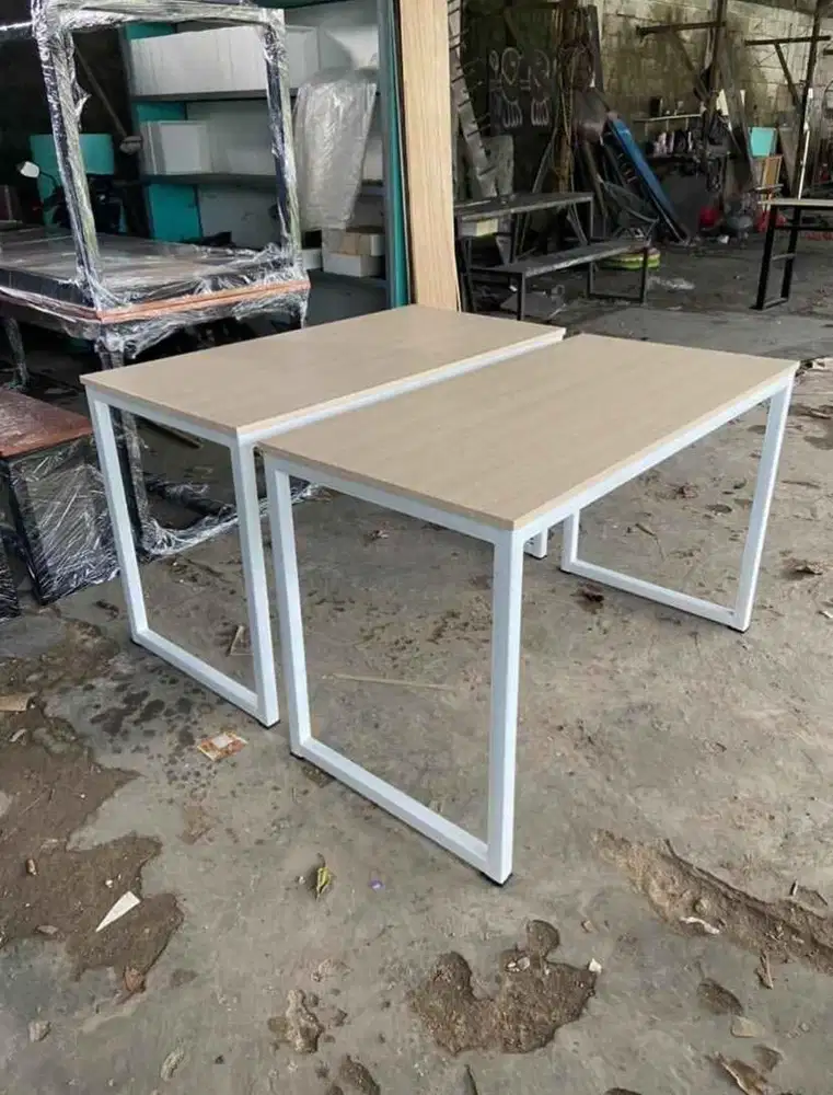 Meja Kerja / Meja Kantor / Meja Belajar