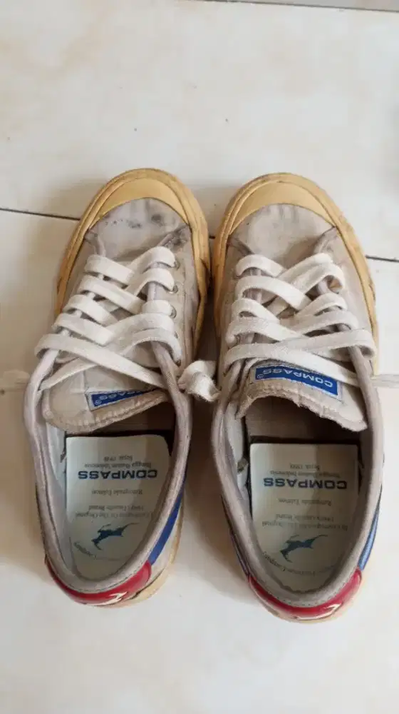 Sepatu Compass Original