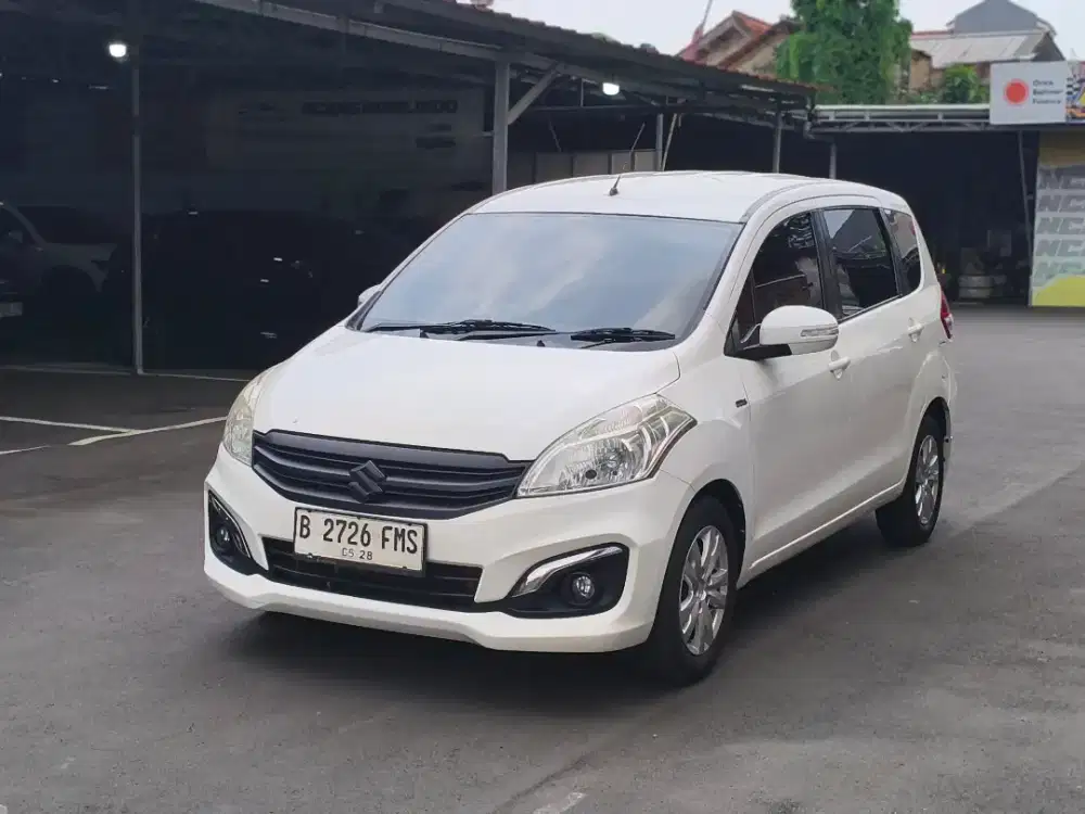 Suzuki Ertiga Hybrith 1.3 solar manual 2016