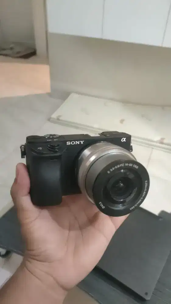 Kamera Sony a6400 + kit 16-50 apsc tinggal jepret
