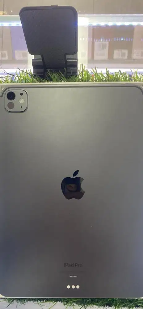 Ipad pro M4 256 ibox