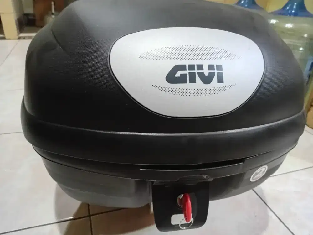 Box motor givi msh bagus