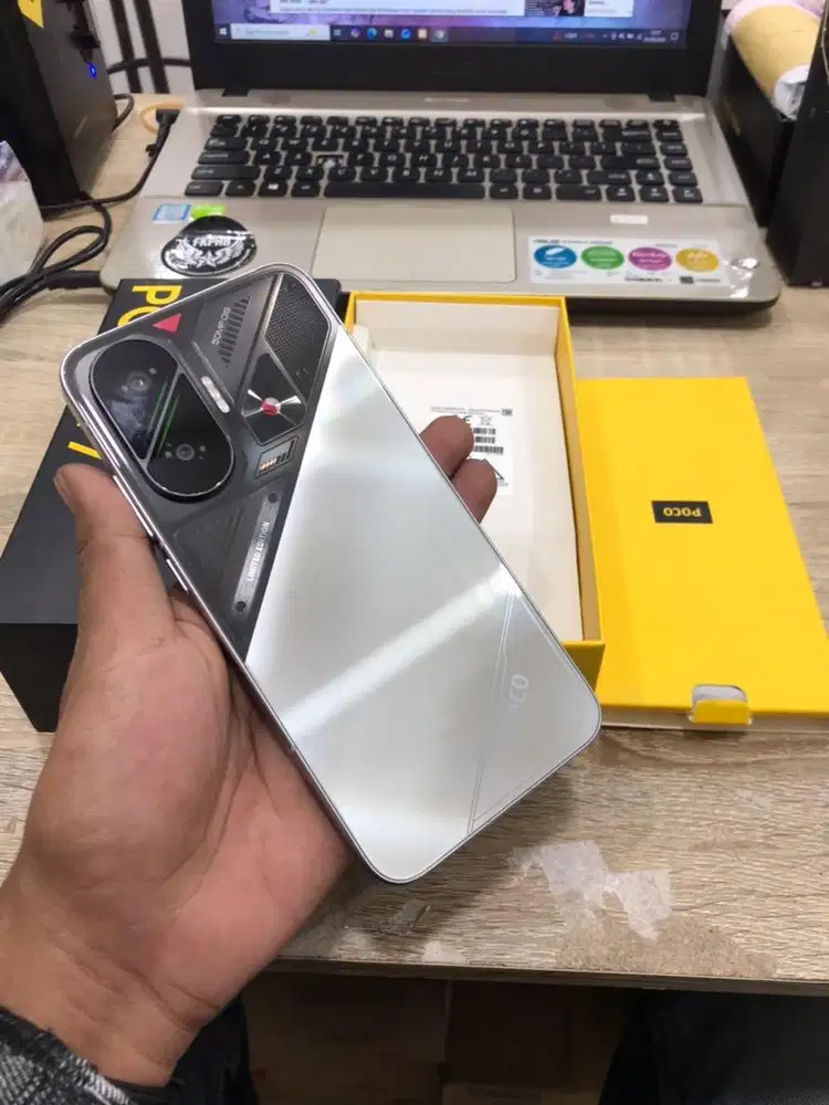 Poco f7 12/512 like new