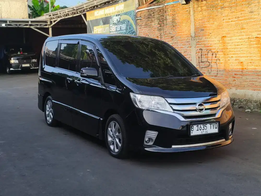 Nissan Serena HWS 2.0 MATIC 2014