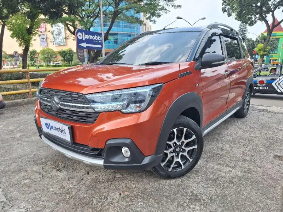 DP MURAH Suzuki XL7 1.5 Alpha Bensin-AT 2020 Orange CWZWB