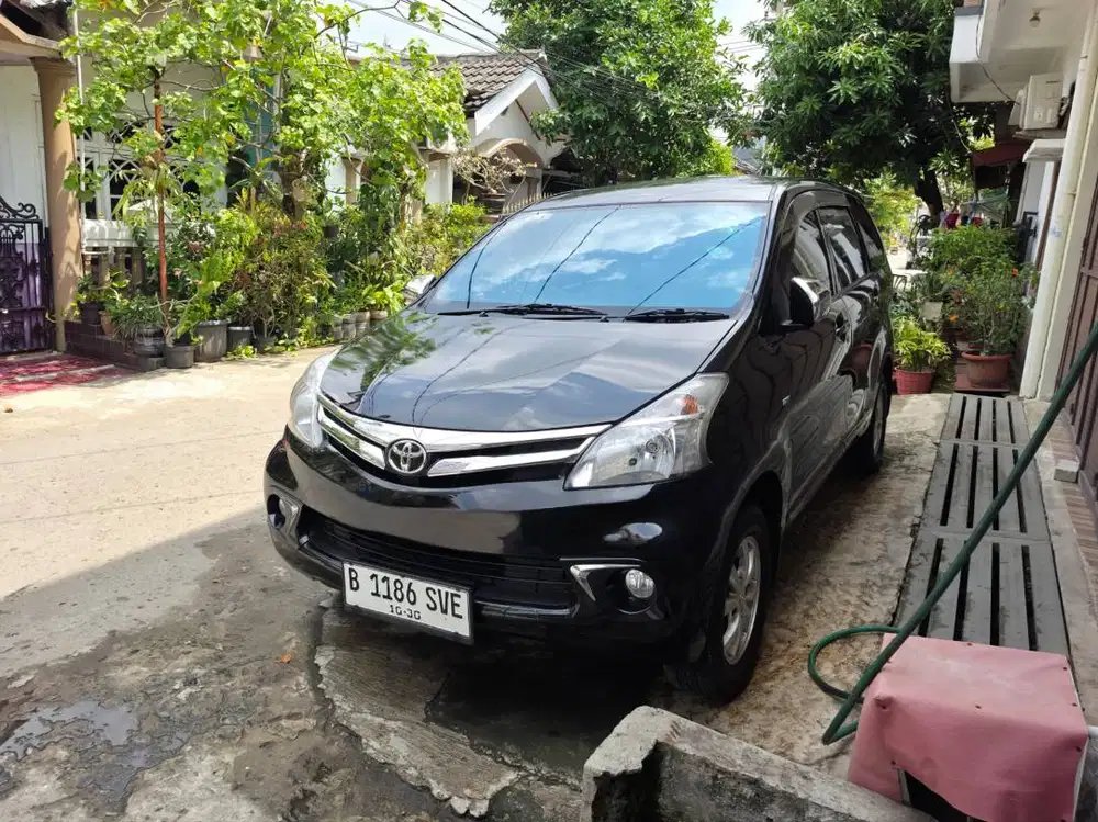Toyota Avanza Avansa G Manual MT Tahun 2012 Hitam , 2011