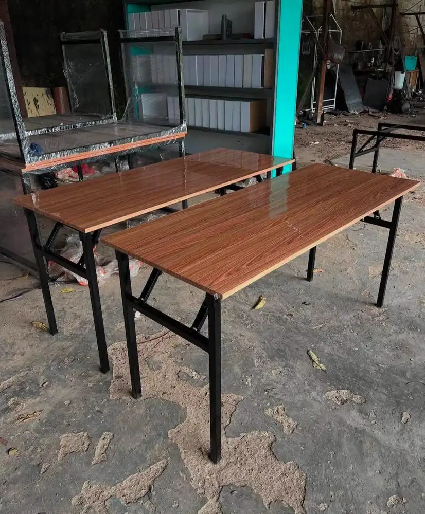 Meja Lipat IBM Pegas Simple & kokoh