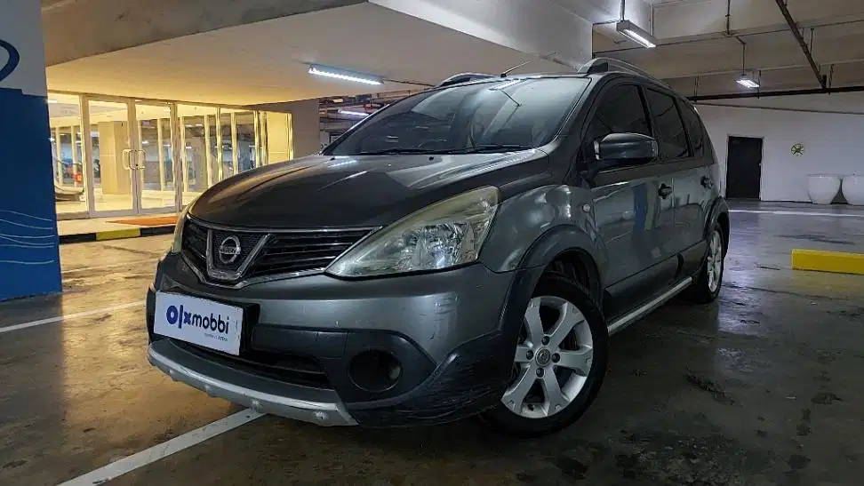 DP MURAH Nissan Livina 1.5 X-Gear Bensin-AT 2013 Abu CSGND