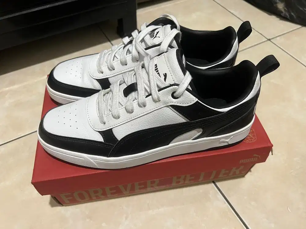 Sepatu Puma Dribble size 44