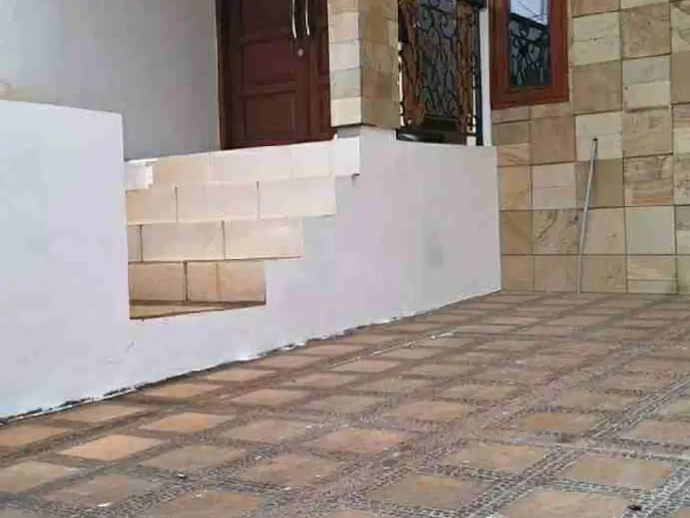 Rumah 2 Lantai Bagus Rapi Terawat di Cilandak
