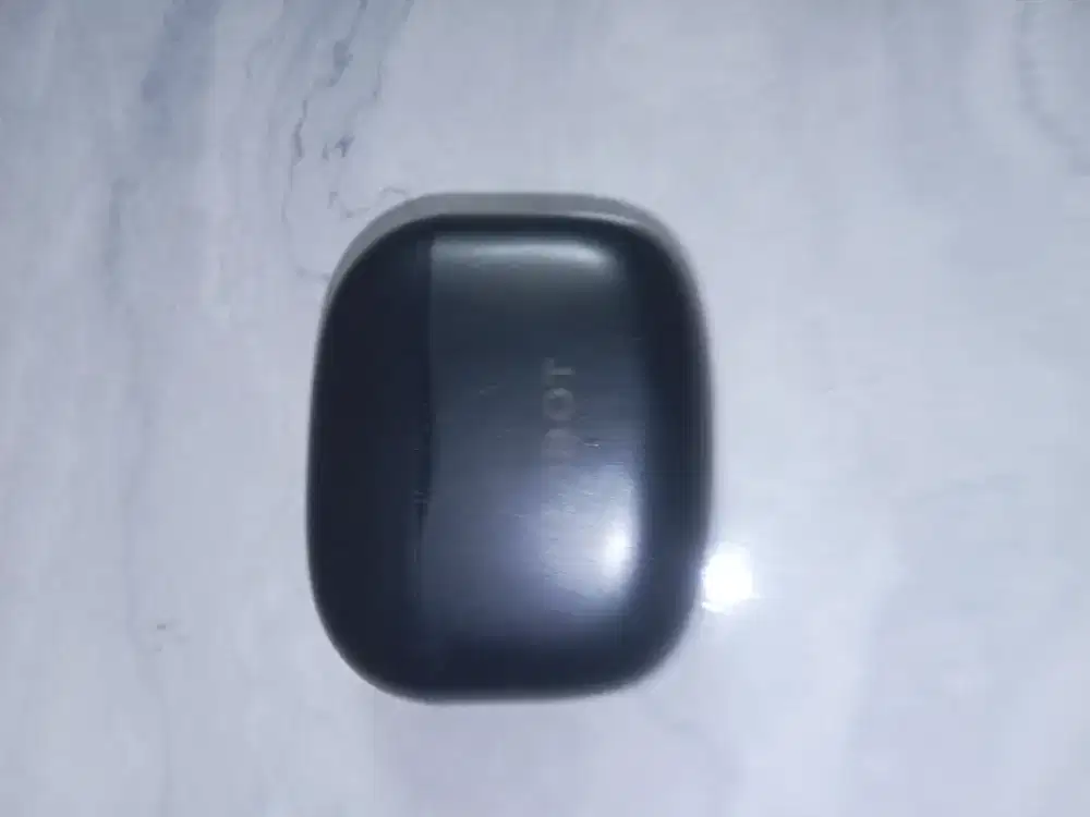 Earphone merk Robot