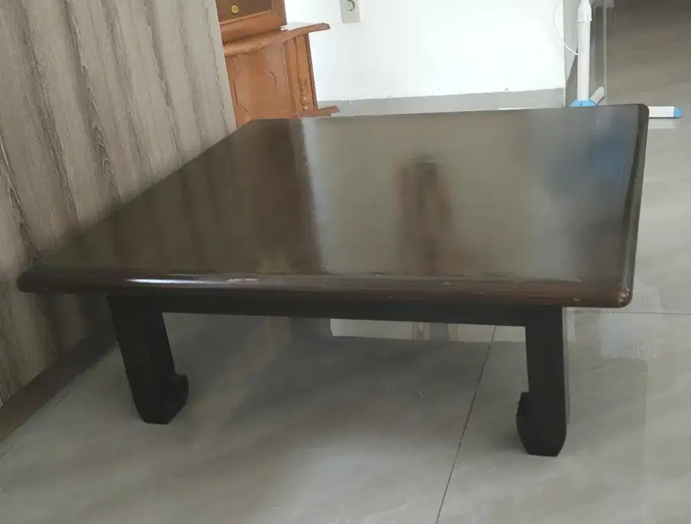 meja pendek oshin