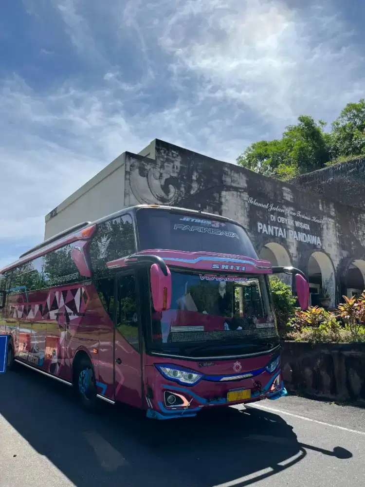 Bus Hino R260 2015
