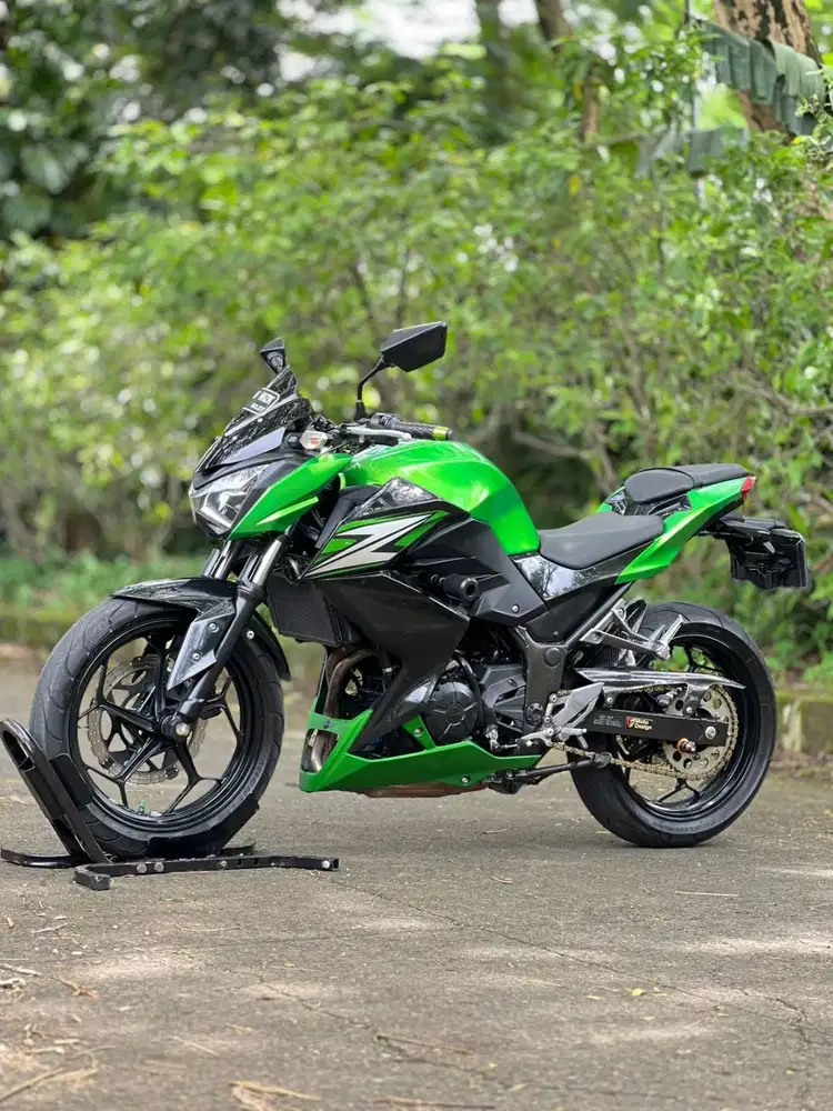KAWASAKI Z250 FI 2014 HIJAU KM LOW PAJAK PANJANG FULL MULUS