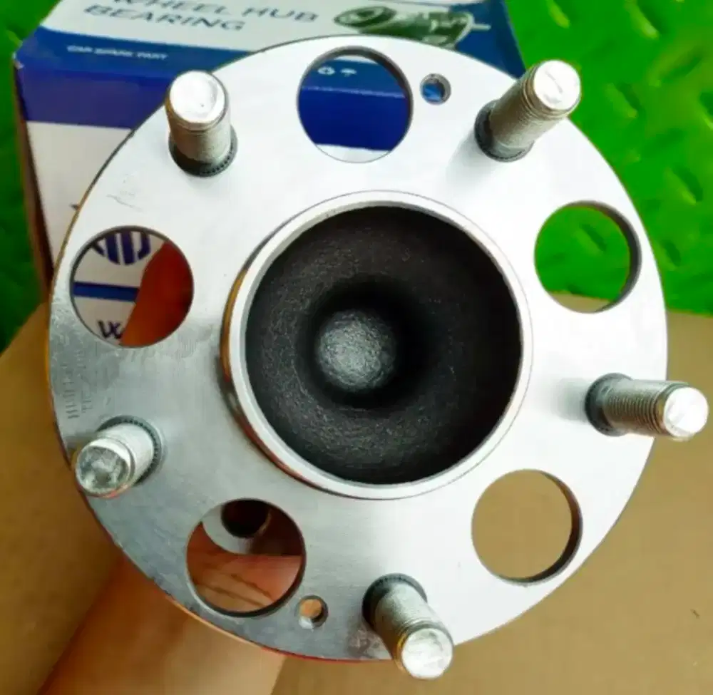 Bearing Belakang Honda HRV Lama