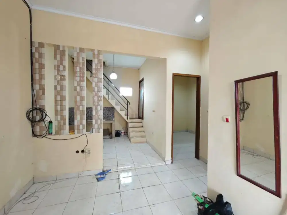 DIJUAL RUMAH DI KINAGARA REGENCY CIGANITRI BANDUNG STT TELKOM, PODOMORO