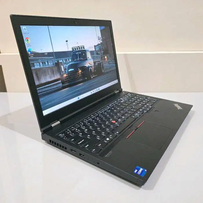 LAPTOP Lenovo Thinkpad P15 CORE I7 GEN11 RAM 16GB SSD 15 INCH *RCC