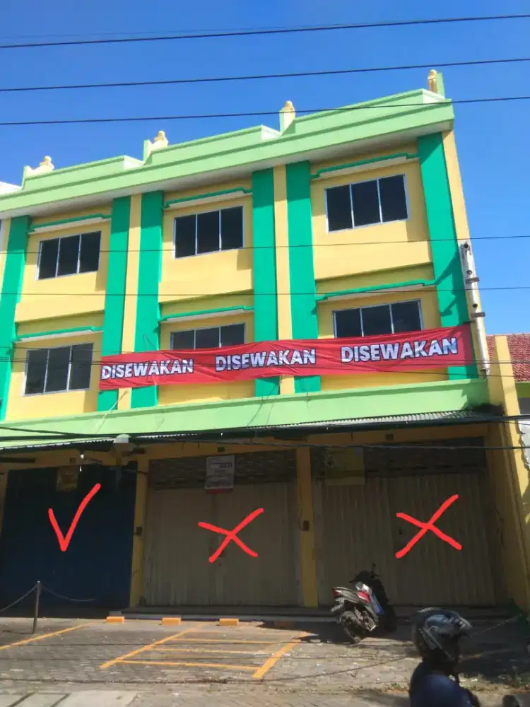 Disewakan Ruko Dupak 3 lantai dekat bubutan, pintu tol, tugu pahlawan