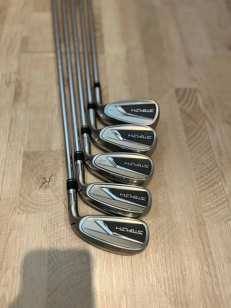 iron set Taylormade Stealth