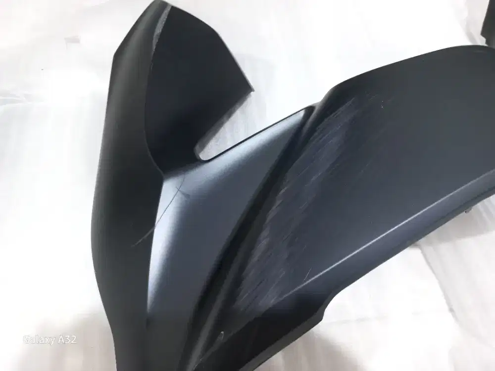 Sayap depan seblah kiri ori copotan pcx 160 biru dof