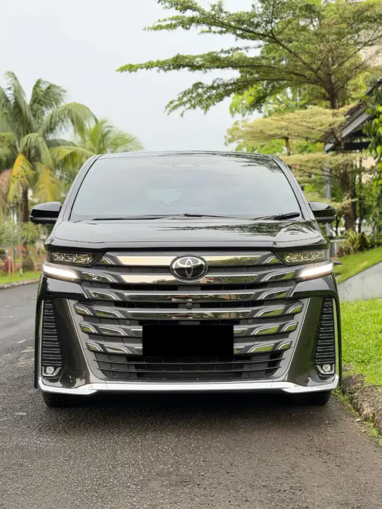 VELLFIRE HYBRID HEV 2025 NEW MODEL TSS  VIP EXECUTIVE LOUNGE 7 SEATERS