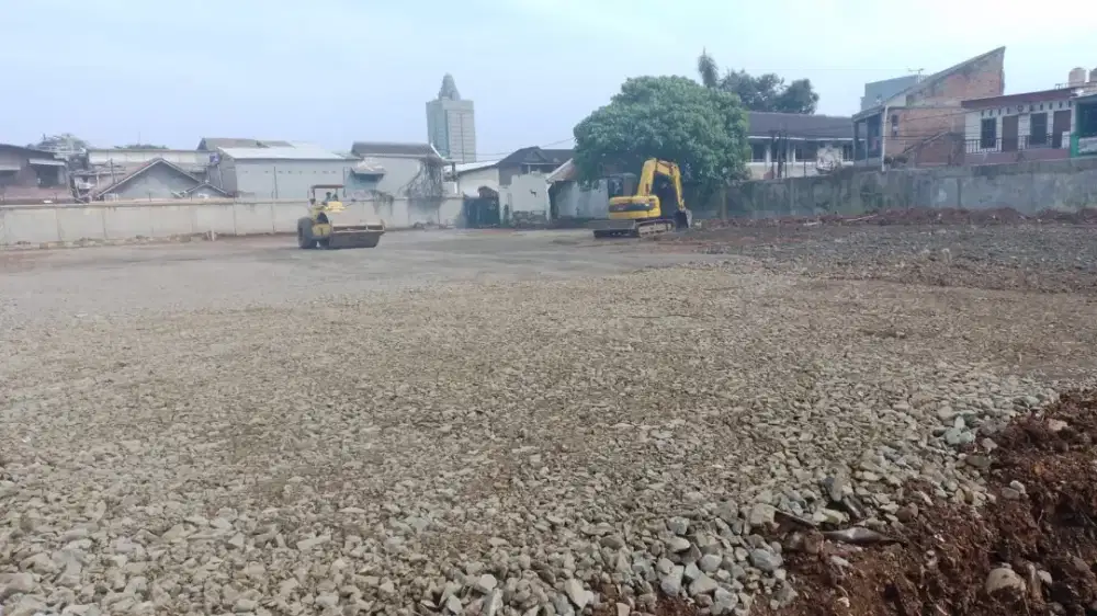 Paving cut and fill bongkar bangunan ruko gali kolam
