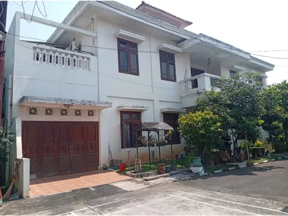 Rumah 2 Lt Hook Apik Murah di Perum Beringin Indah Ngaliyan Semarang