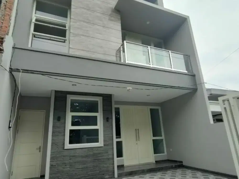 Dijual Rumah Manyar Tirtoasri